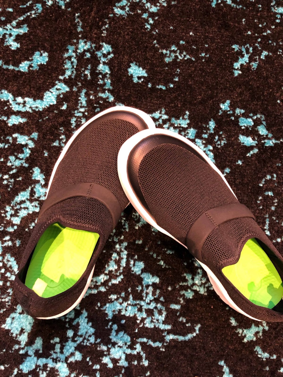 OOFOS OOmg Low Shoe Reviews - Trailspace